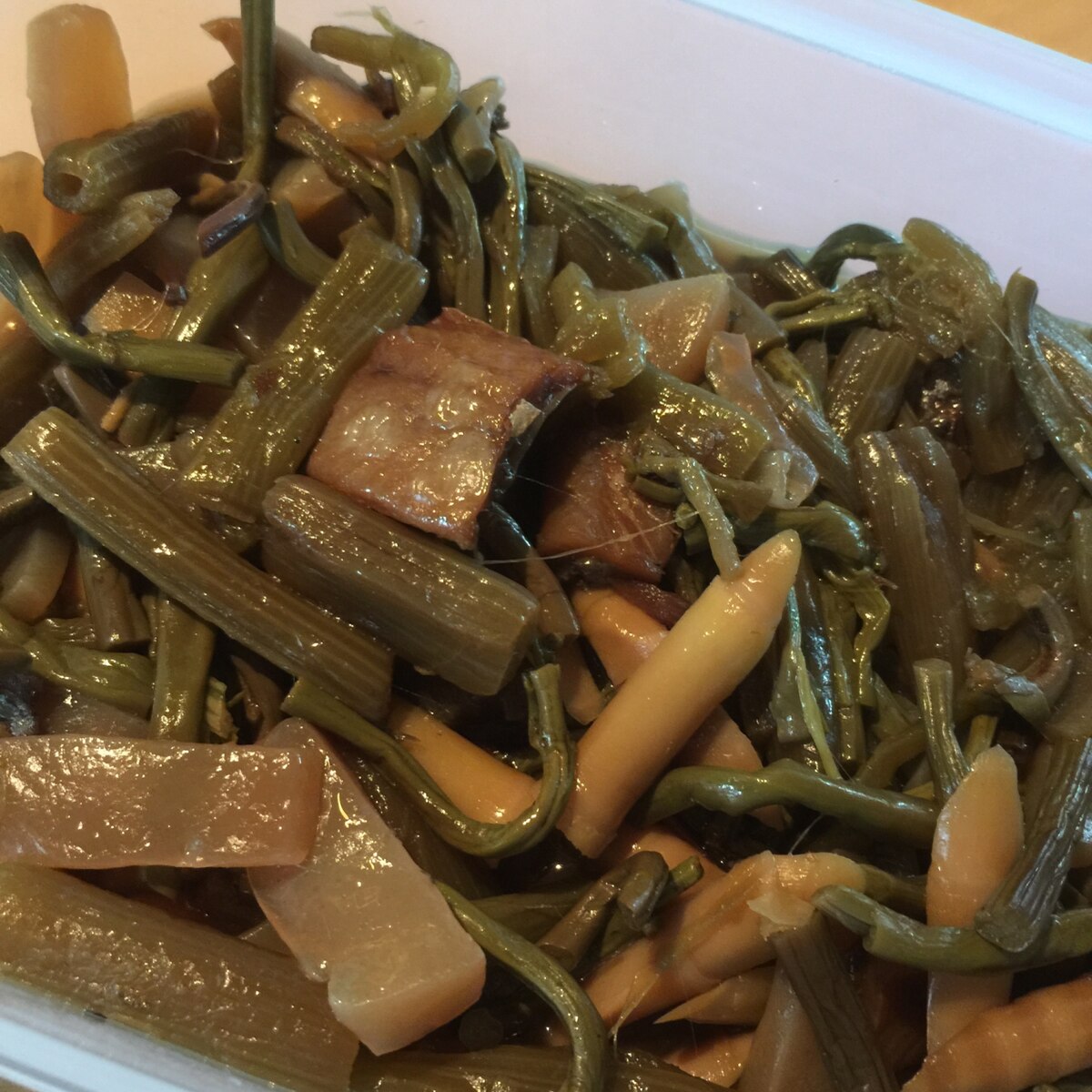 春の香り フキとワラビの煮物 レシピ 作り方 By こたなれ 楽天レシピ 春の香り フキとワラビの煮物 レシピ 作り方 By こたなれ 楽天レシピ